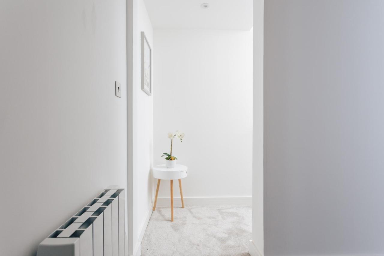 Apartamento Contemporary Two Bedroom Duplex - Secluded With Parking In A Prime Location Bournemouth